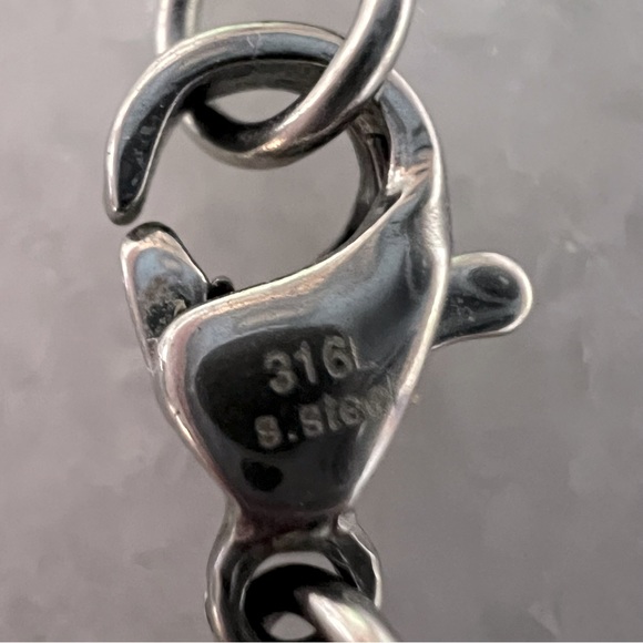 Fossil Coral Silver Pendant Necklace - Picture 9 of 10